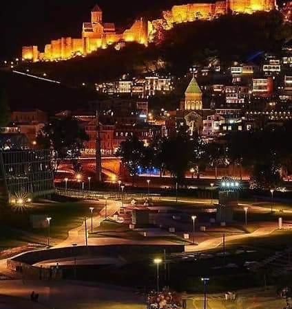 Hotel Vamax Tiflis Exterior foto